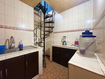 PLAZA DE LA BANDERA CASA EN VENTA