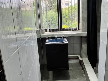 CASA EN VENTA EN LOMAS DE VALLE ESCONDIDO, ZONA ESMERALDA