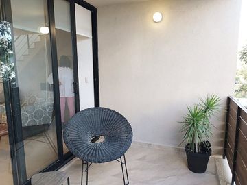 Renta de departamento amueblado en El Motivo, Zakia