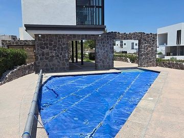 Venta de casa nueva en Ikaya / Zakia Qro.