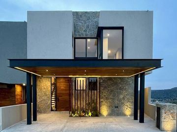 CASA EN RENTA EN ALTOZANO - ROCA 23. 11
