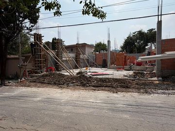 Residencia en venta en Santa Engracia, SPGG