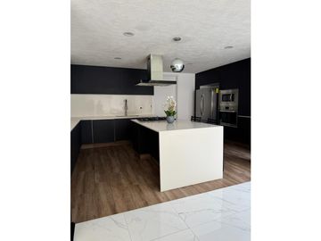 Casa en Venta en Lomas de Angelópolis Parque Victoria