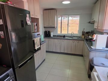 EXCELENTE CASA EN CONDOMINIO