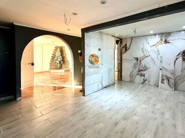 CASA CON TERRENO DE 500 M2 TOTAL