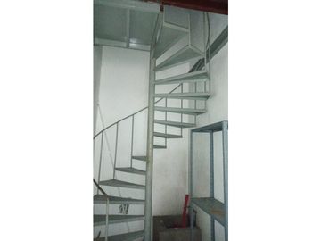 EXCELENTE LOCAL EN VENTA PLAZA FIESTA SAN AGUSTIN 400 M 2 MAO