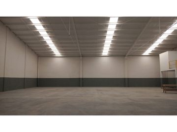 BODEGA EN RENTA  AREA CARR LAREDO Y SANTA ROSA  A ESTRENAR 1080 M 2