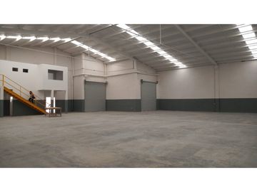 BODEGA EN RENTA  AREA CARR LAREDO Y SANTA ROSA  A ESTRENAR 1080 M 2
