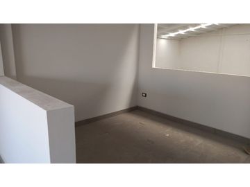 BODEGA  1054 M 2 EN APODACA ESQUINA LIBRAMIENTO /CARR LAREDO $ 92.000