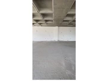 LOCAL TERRAZA EN DOMINIO CUMBRES PARA RESTAURANT BAR 180 M2