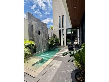 Residencia de Autor en Venta