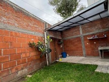 VENTA DE CASA EN FRACCIONAMIENTO HACIENDA SAN MIGUEL EN ZINACANTEPEC