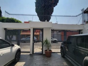 Casa en Venta con Excelente Distribución en Cafetales