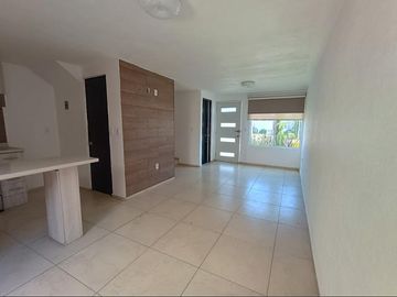 Casa en P. Aster, Fraccionamiento sándara, Toluca.