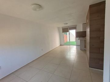 Casa en P. Aster, Fraccionamiento sándara, Toluca.