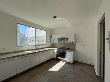 Se vende Casa Familiar con Roof Garden en Grand Juriquilla RAH2223