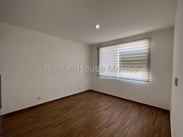 Se vende Casa Familiar con Roof Garden en Grand Juriquilla RAH2223