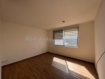 Se vende Casa Familiar con Roof Garden en Grand Juriquilla RAH2223