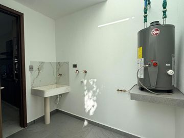 Casa en venta con acabados de lujo en Fraccionamiento Antigua Cementera