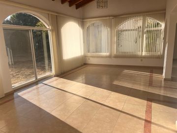 VENTA RENTA CASAS  JURIQUILLA QUERETARO  DE UNA PLANTA BALCONES DE JURIQUILLA