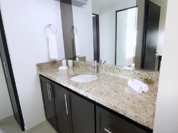 DEPARTAMENTO EN RENTA VALLE ORIENTE MONTERREY N L