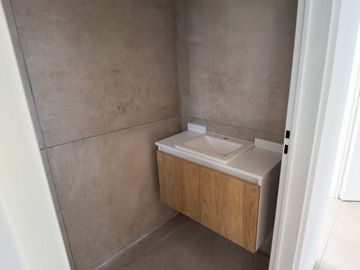 VENTA CASA 6 AMB - A ESTRENAR - LA ESPERANZA