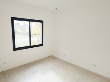VENTA CASA 6 AMB - A ESTRENAR - LA ESPERANZA