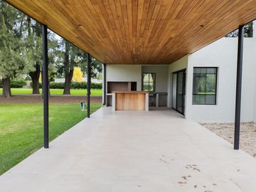 VENTA CASA 6 AMB - A ESTRENAR - LA ESPERANZA
