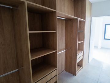VENTA CASA 6 AMB - A ESTRENAR - LA ESPERANZA