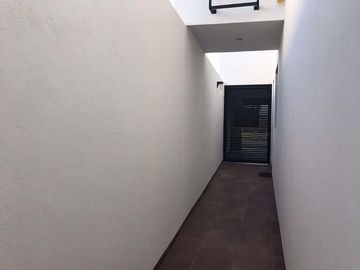 casa en renta Fracc. Punta del Este, jardín grande