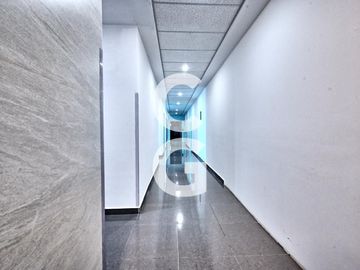 Oficina en Venta en Cancún en Corporativo Kun con Excelentes Amenidades