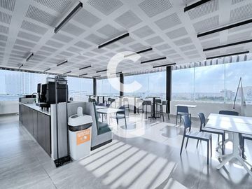 Oficina en Venta en Cancún en Corporativo Kun con Excelentes Amenidades