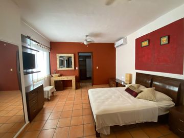 RENTA CASA EN SAN GERONIMO AV LAS TORRES ZONA HUAYACAN CANCUN
