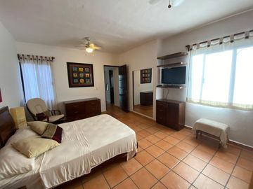 RENTA CASA EN SAN GERONIMO AV LAS TORRES ZONA HUAYACAN CANCUN