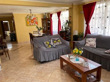 Bajo De Precio!!!! Casa En Quinta Normal Con Amplio Terreno