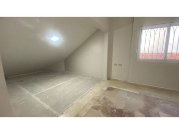 Casa en Venta con Piscina Privada – Hato Pintado - LH