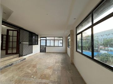 Casa en Venta con Piscina Privada – Hato Pintado - LH