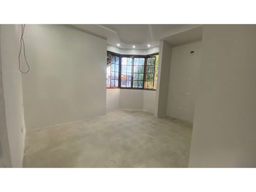 Casa en Venta con Piscina Privada – Hato Pintado - LH