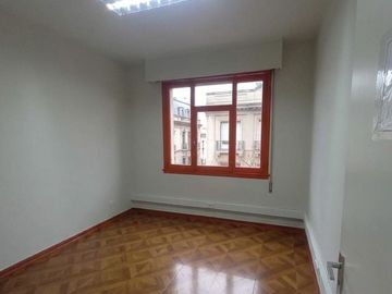 VENTA LOCAL COMERCIAL 2HAB 3BA SANTIAGO