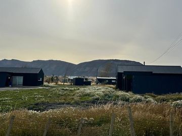 PARCELA DE MEDIA HECTÁREA CON DOS CASAS IDÉNTICAS