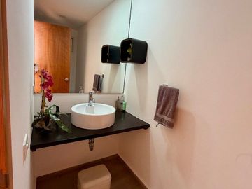 Casa en renta, en una de las mejores privadas en interlomas.