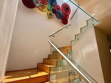 Casa en renta, en una de las mejores privadas en interlomas.