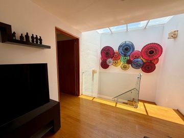 Casa en renta, en una de las mejores privadas en interlomas.