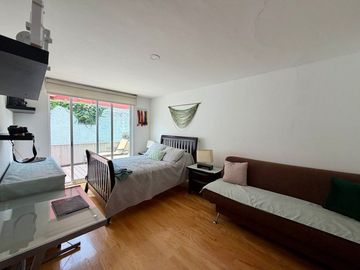 Casa en renta, en una de las mejores privadas en interlomas.