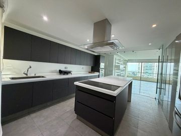 Departamento en venta en la Enramada, Country Club, con terraza
