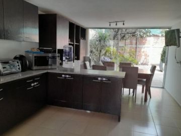 Impecable casa en Venta  en Lomas de la Herradura