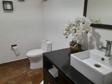 Impecable casa en Venta  en Lomas de la Herradura