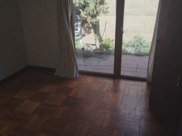 ARRIENDO AMPLIA CASA EN CENTRO TURÍSTICO DE REÑACA