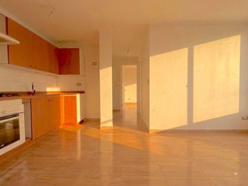 ARRIENDO DEPARTAMENTO 2 DORMITORIOS A PASOS METRO SANTA ANA