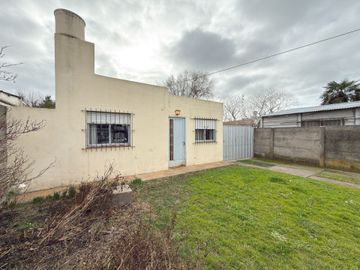 VENDE CASA EN VILLA ITALIA